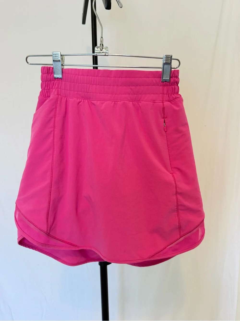 Lululemon Hotty Hot High-Rise Skirt Size 2 Hot Pink Built-In Shorts